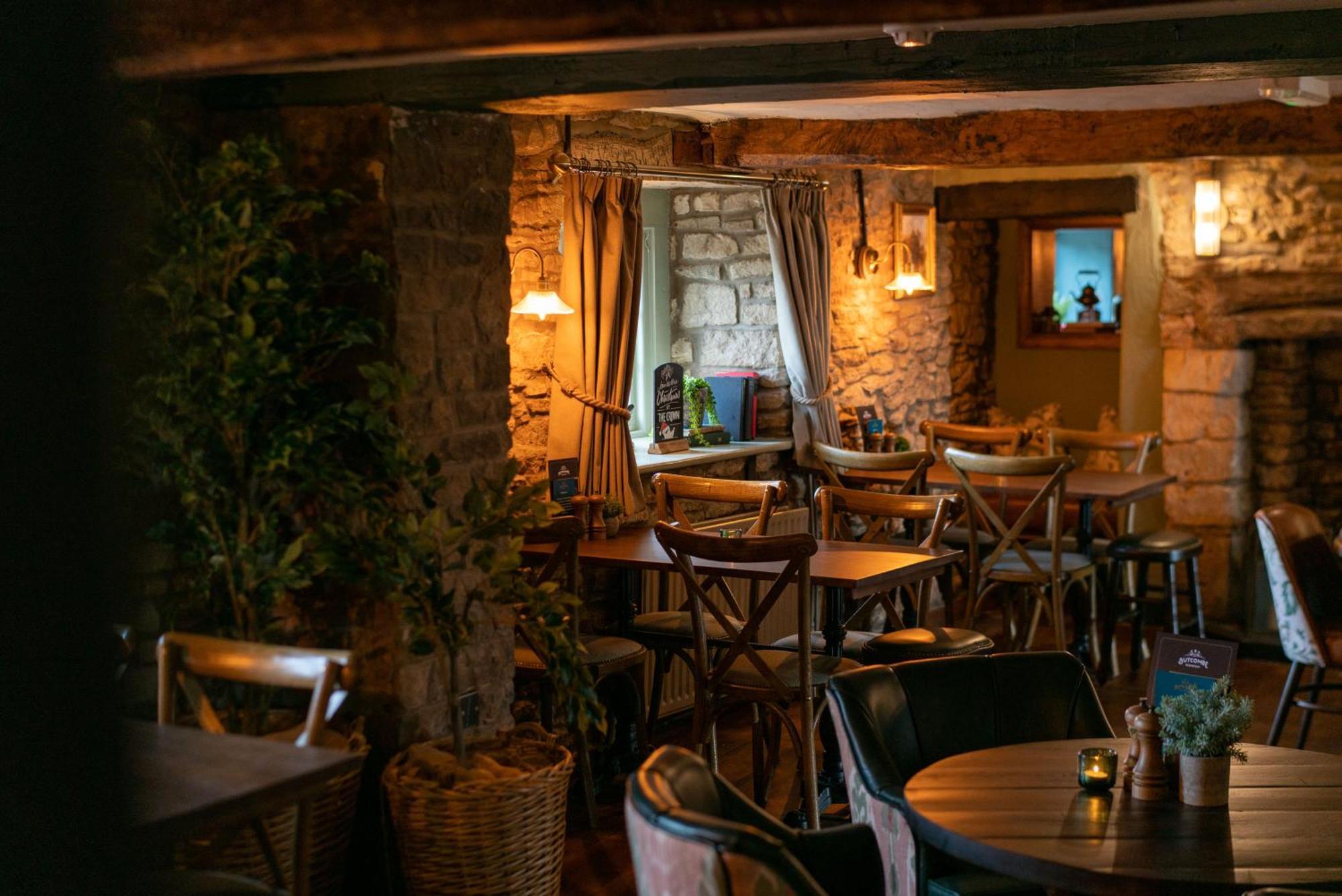 Crown Inn At Tolldown Chipping Sodbury Exteriör bild