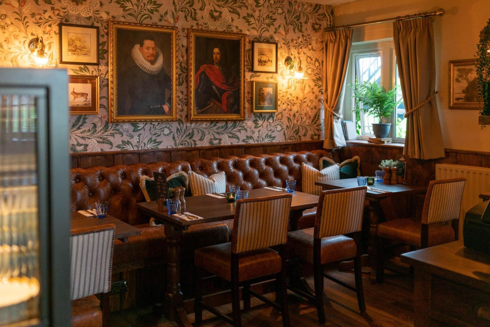 Crown Inn At Tolldown Chipping Sodbury Exteriör bild